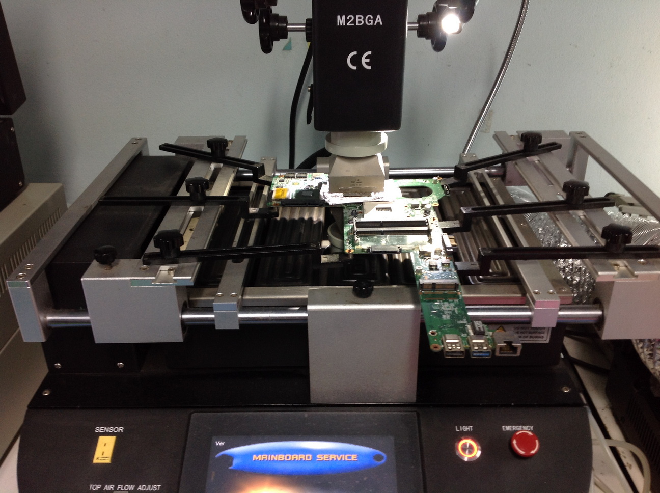 TOSHIBA L840 หน้าจอสีเพรี้ยน