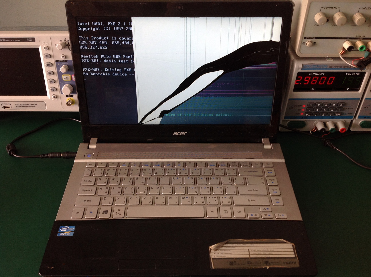 ACER V3-471 จอแตก เปลี่ยนจอใหม่