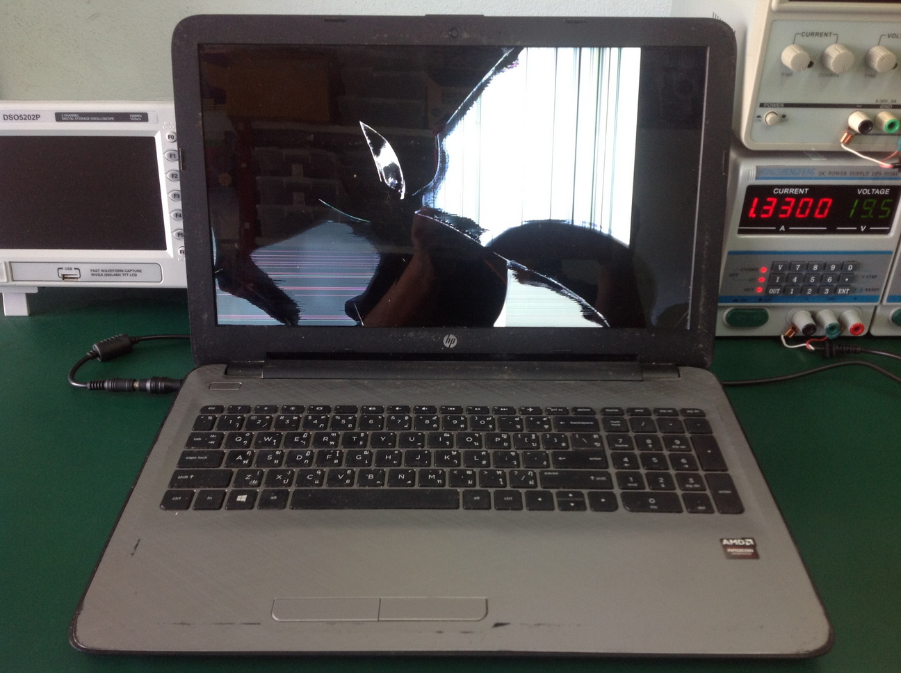 HP 15-af004ax เปลี่ยนจอ