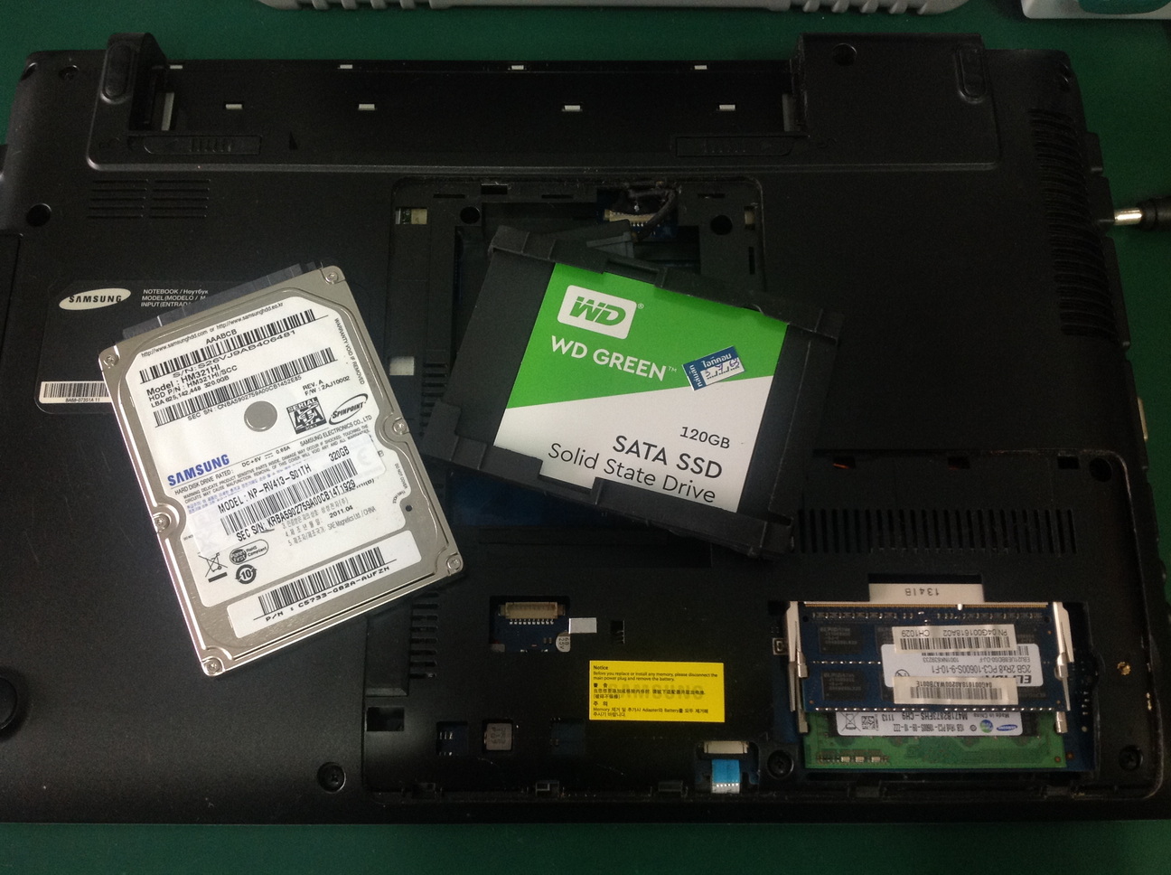 SAMSUNG RV413 เปลี่ยน SSD